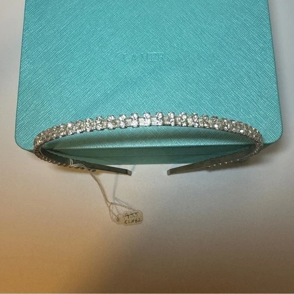 New Rhinestone head band. - Picture 3 of 4